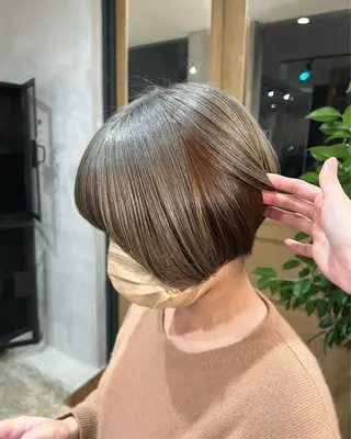 ショート カラー hale所属・hale airiのヘアスタイル