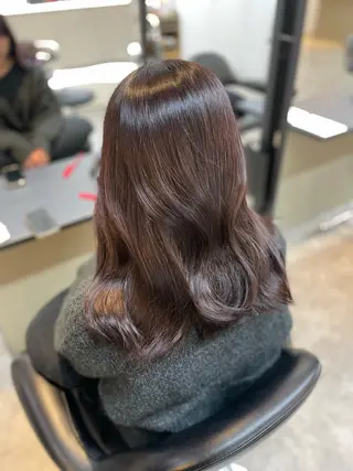 セミロング カラー 柳田 光のヘアスタイル