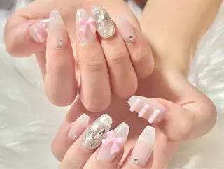 ネイル hohomi .のネイルデザイン