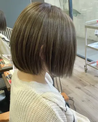 ミディアム 德本 奈名美のヘアスタイル