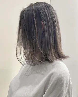 ミディアム カラー ヘアアレンジ 🍑🧋ハイトーン 暖色カラーlucaのヘアスタイル