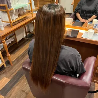 ロング よしだ しおりのヘアスタイル
