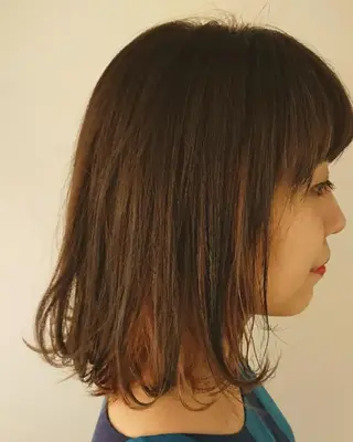 ミディアム カラー coii コイ【原宿/表参道】のヘアスタイル