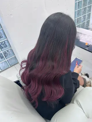 ロング 三尾 樺緒のヘアスタイル