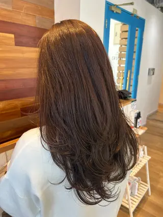 セミロング 山中 かりんのヘアスタイル