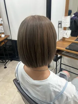 カラー 橋本 萌々香のヘアスタイル