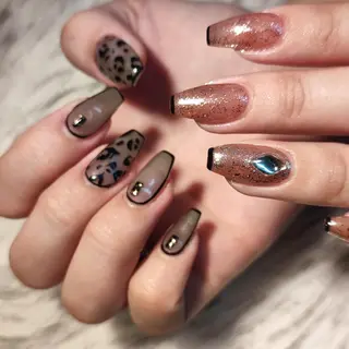 ネイル RUNWAY 　　の眉毛・アイブロウイメージ