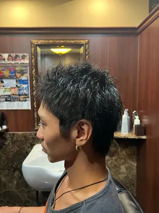 ショート ヒロ銀座バーバーショップ丸の内所属・秋山 琳太のヘアスタイル
