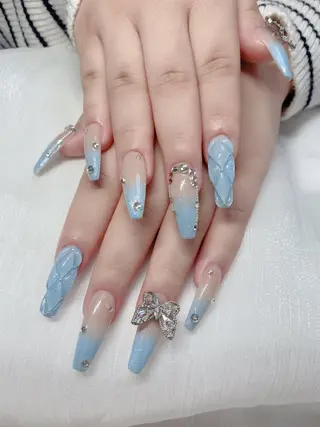 ネイル UniqueNail 長さだし専門店のネイルデザイン