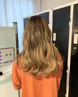 ロング DALIA(ダリア)所属・艶髪💎美容師 TATSUYAのヘアスタイル