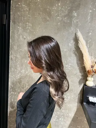 カラー 久永 菫のヘアスタイル