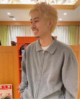 カラー Lita所属・伊藤 皓亮のヘアスタイル