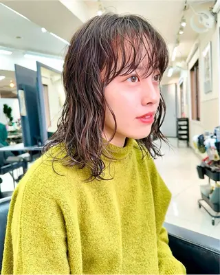 セミロング パーマ ボブ・顔まわり 💎愛唯(めい)のヘアスタイル