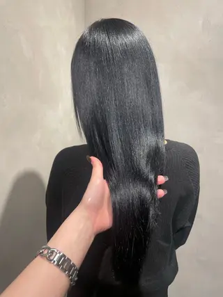 ロング カラー hisano / ハイトーン・透明感のヘアスタイル