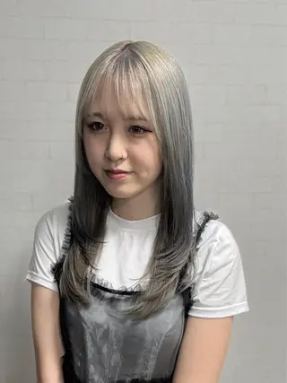 セミロング 水元 聖流のヘアスタイル