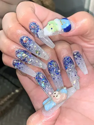 ネイル NES NAIL所属・さゆり￤推しキャラ ￤ロングネイル🩷のネイルデザイン