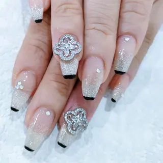 ネイル Rediant （美由紀）のネイルデザイン