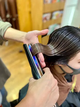 セミロング Laf.【ラフ］北坂戸駅前所属・🌈New Open Laf.🌈奥居伸輔のヘアスタイル