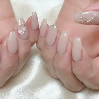 ネイル fein. miku🎀🍼のネイルデザイン