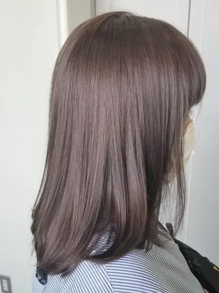 カラー セミロング N° emirai 溝の口のヘアスタイル