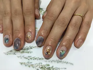 ネイル Nailsalon Charis.yuのネイルデザイン