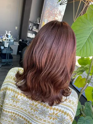 カラー オノ アカネのヘアスタイル