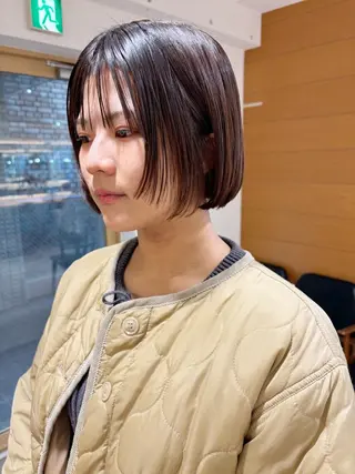 ショート カラー 齋藤 咲のヘアスタイル