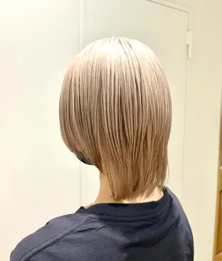 ショート カラー 新井 彩斗新宿のヘアスタイル