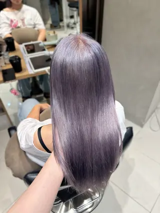 ロング カラー ハイトーン/ レイヤーカットyuiのヘアスタイル