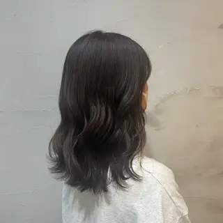 セミロング カラー 阿部 胡春のヘアスタイル
