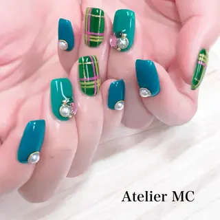 ネイル アトリエ エムシー 【新富町・東銀座】のネイルデザイン