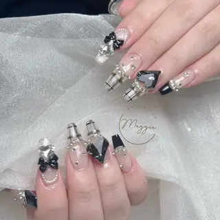 ネイル Maggie Nail🦩のネイルデザイン