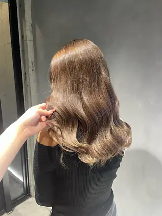 カラー 暖色/ハイトーン/ カラー/HBLのヘアスタイル