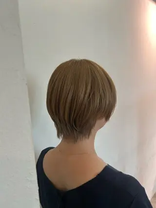 ショート IT by ALBUM立川のヘアスタイル