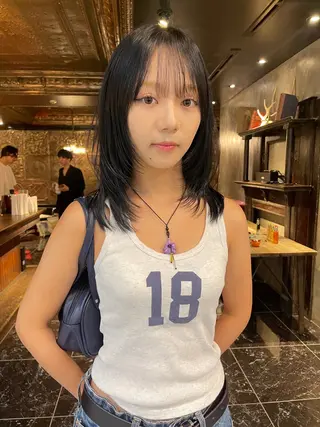 ミディアム カラー レイヤー/似合わせ MADOKAのヘアスタイル