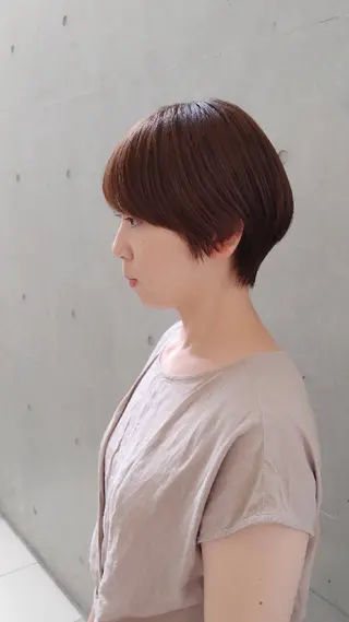 ショート カラー メゾンブランアヴェダ所属・ホリウチ ユキエのヘアスタイル