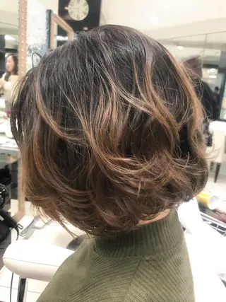 パーマ 米良 志織のヘアスタイル
