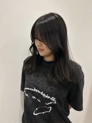 セミロング カラー パーマ 匂坂 美優のヘアスタイル