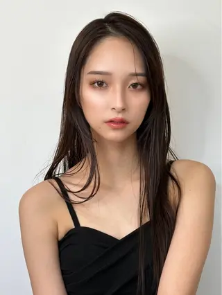 ロング カラー JYUNESU表参道所属・透明感カラー🎀 似合わせYURIAのヘアスタイル