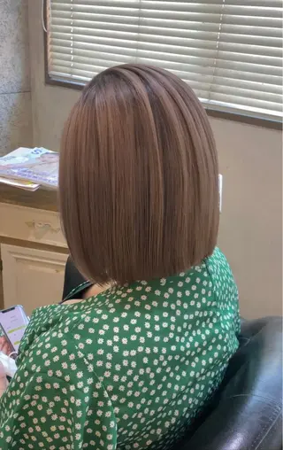ミディアム fand AKANE のヘアスタイル