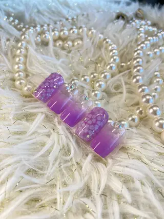 ネイル Legit nail salonのネイルデザイン