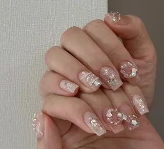 ネイル AngelChris ビューティーサロンのネイルデザイン