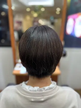ショート 繁田 朱音のヘアスタイル