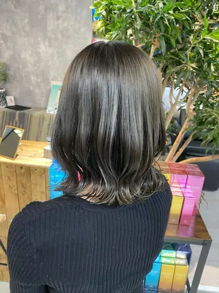 ミディアム 【.ico】心斎橋 飛田ゆうきのヘアスタイル