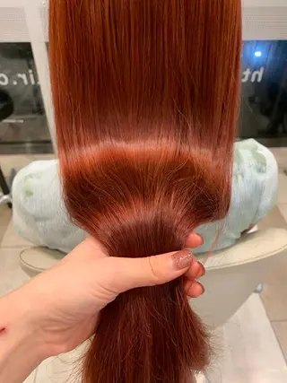 カラー OASIS AVEDA ザ・ペニンシュラ東京所属・OASISAVEDA 真生のヘアスタイル