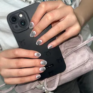 ネイル ISLAND TOKYO所属・ISLAND ONISHIの眉毛・アイブロウイメージ