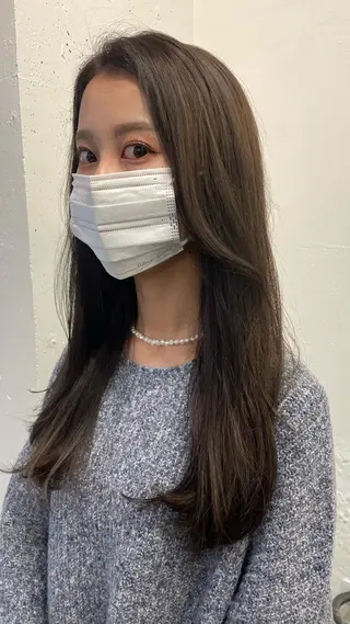 ロング オリーブカラー 長谷川のヘアスタイル