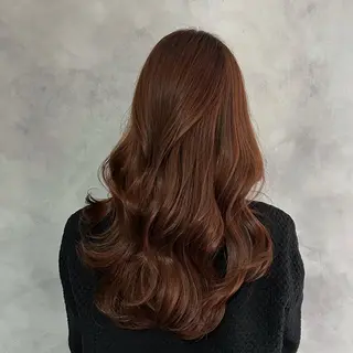 ロング 谷 亜澄のヘアスタイル