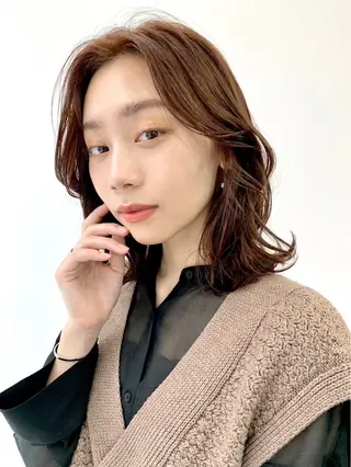 ミディアム 【レイヤーカット】 キサヌキミワのヘアスタイル