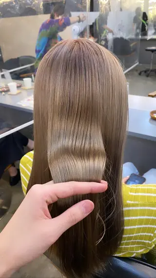 セミロング カラー ✂似合わせカット 🦋カラーみやび🪽のヘアスタイル